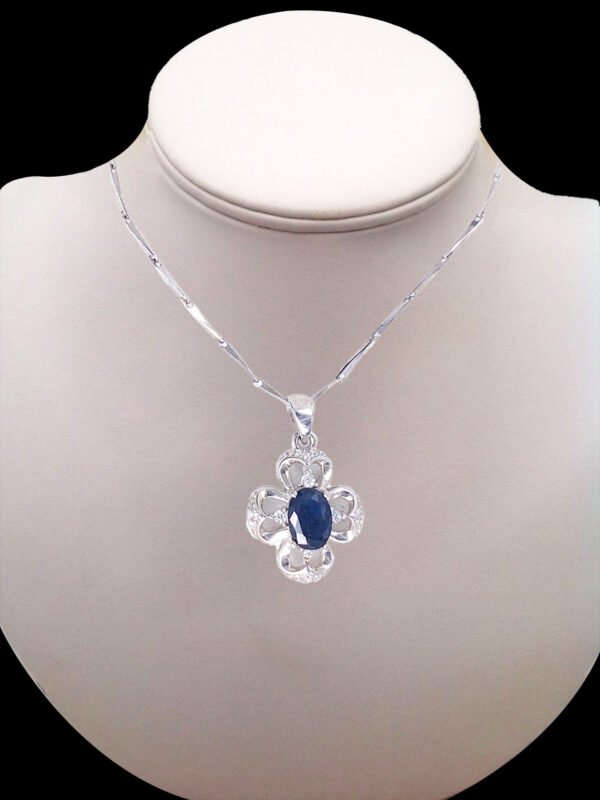 925 Silver Pendant with Blue Sapphire